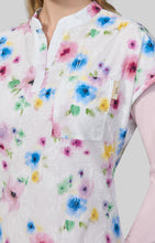 Cargar imagen en el visor de la galería, Top estampado modelo Ari Big Blooms Classics - 1093