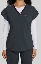 Cargar imagen en el visor de la galería, Koi Basics – Top McKenna 1145  + Pantalón Raelynn 789 – Charcoal