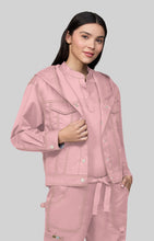 Cargar imagen en el visor de la galería, Chaqueta para dama modelo Nyra Koi Classics - 484