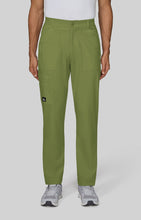 Cargar imagen en el visor de la galería, Koi Solis – Top Caldwell 674 + Pantalón Ondra 610 – Martini Olive