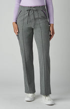 Cargar imagen en el visor de la galería, Koi Basics – Top McKenna 1145  + Pantalón Raelynn 789 – Heather Grey
