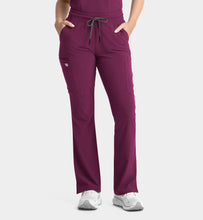 Cargar imagen en el visor de la galería, IRG EPIC  – Top Women's Dolman 3 Pocket 4804 + Pantalón Women's Yoga Waistband Flare Leg 9813  – Wine