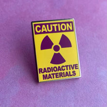 Cargar imagen en el visor de la galería, PIN DE MATERIAL RADIACTIVO