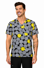 Cargar imagen en el visor de la galería, Top estampado de caritas sonriendo por todas partes Koi Smiley World - S650PR