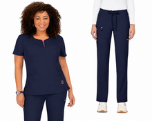 Cargar imagen en el visor de la galería, Koi Lite – Top Serenity 317 + Pantalón Peace 721 – Navy