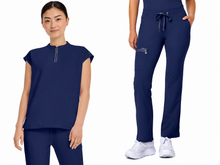 Cargar imagen en el visor de la galería, Healing Hands HH360 – Top  Sandy 2286 + Pantalón Nisha 9152 – Navy