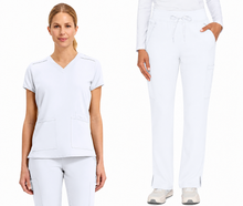 Cargar imagen en el visor de la galería, MedCouture Touch – Top V-Neck Shirttail MC7459 + Pantalón Yoga 2 Cargo Pocket MC7739 – White
