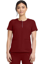 Cargar imagen en el visor de la galería, Healing Hands HH360 – Top Crew Neck  HH702 + Pantalón Nisha 9152 – Garnet Red
