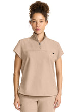 Cargar imagen en el visor de la galería, Healing Hands Quest – Top Partial Zip Stand Collar  HH752 + Pantalón Rise Drawstring Straight HH153 – Desert Taupe