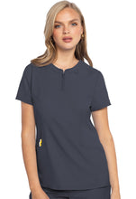 Cargar imagen en el visor de la galería, MedCouture Touch – Top Zip Front Henley MC609 + Pantalón Yoga 2 Cargo Pocket MC7739 – Pewter