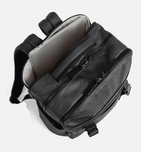 Cargar imagen en el visor de la galería, Mochila Utility Pro Maevn - NB024