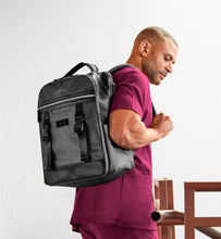 Cargar imagen en el visor de la galería, Mochila Utility Pro Maevn - NB024