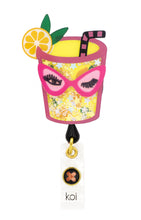 Cargar imagen en el visor de la galería, Porta credenciales retráctil estilo "shaker" con diseños by Koi