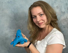 Cargar imagen en el visor de la galería, Peluche de Ameba (Amoeba proteus) - Giantmicrobes