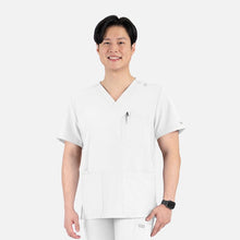 Cargar imagen en el visor de la galería, Maevn Momentum  – Top Men’s 4 Pocket Banded V-Neck 5802 + Pantalón Men’s Fly Front Cargo 5891 – WHITE