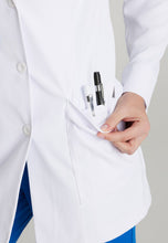 Cargar imagen en el visor de la galería, Bata Modelo Noah Grey's Anatomy Clásica by Barco - 0914