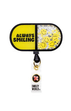 Cargar imagen en el visor de la galería, Porta credenciales retráctil estilo "shaker" con diseños by Koi