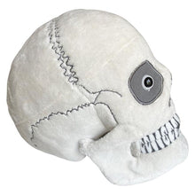 Cargar imagen en el visor de la galería, Peluche del Cráneo - GIANTmicrobes