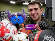 Cargar imagen en el visor de la galería, Peluche de Testículos - GIANTmicrobes