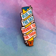 Cargar imagen en el visor de la galería, PIN DECORATIVO DE EPIPEN - PLUMA DE EPINEFRINA